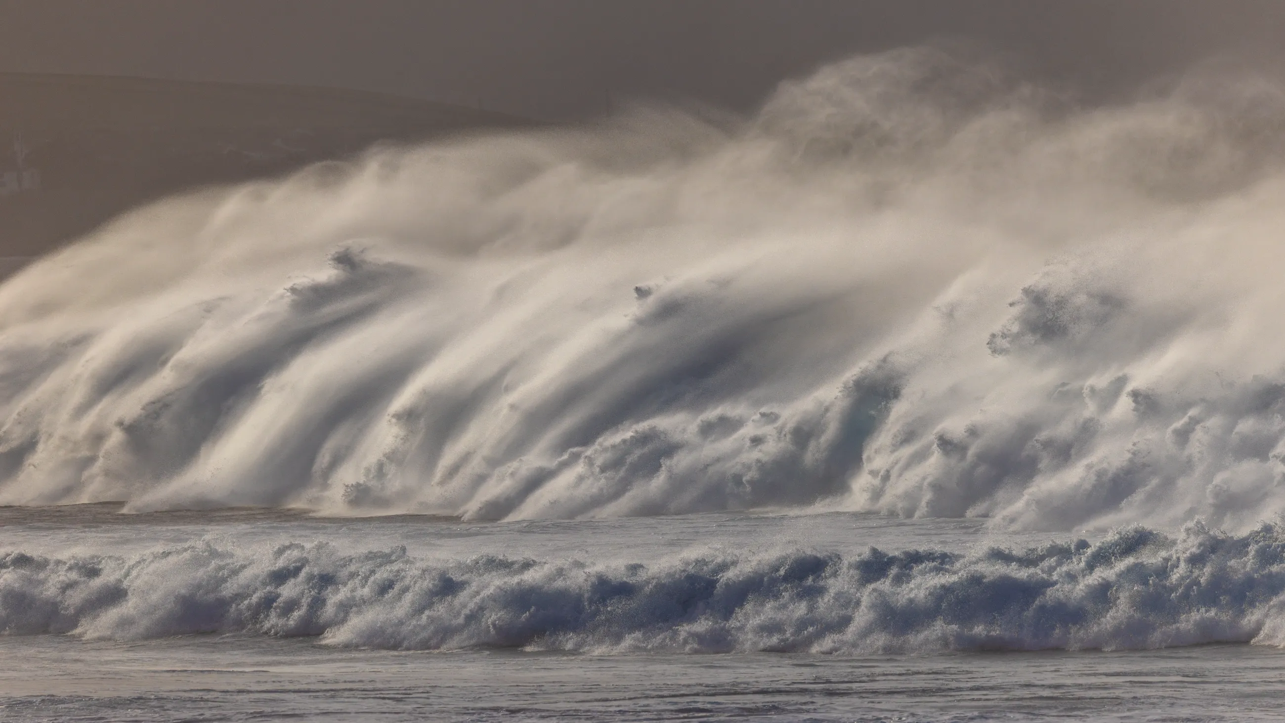 Beautiful waves day